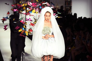 Gigi Hadid Bridal Look for Moschino SS19 at MFW